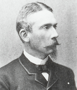 Svartvit porträttbild på Axel Rappe.